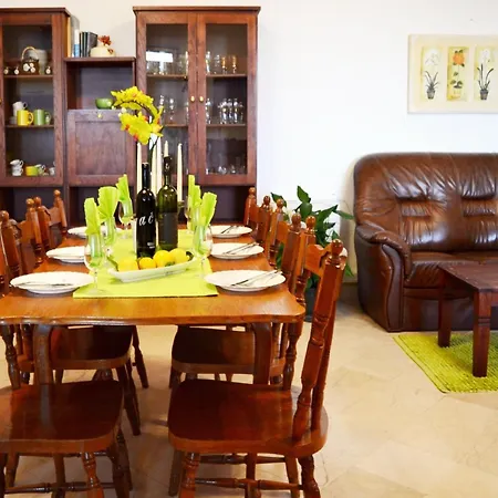 Lina - Five Bedroom With Terrace And Sea View Brsecine