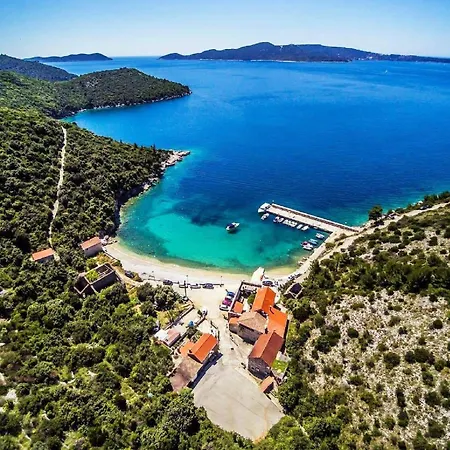 Lina - Five Bedroom With Terrace And Sea View *