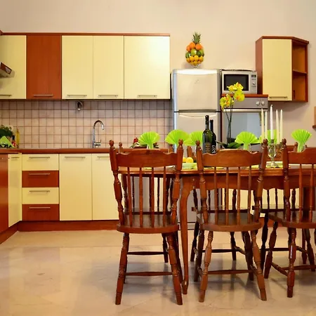 Lina - Five Bedroom With Terrace And Sea View Brsecine