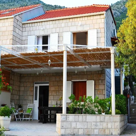 Lina - Five Bedroom With Terrace And Sea View *