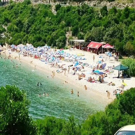 Lina - Five Bedroom With Terrace And Sea View *