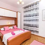 Lina - Five Bedroom With Terrace And Sea View * Brsečine