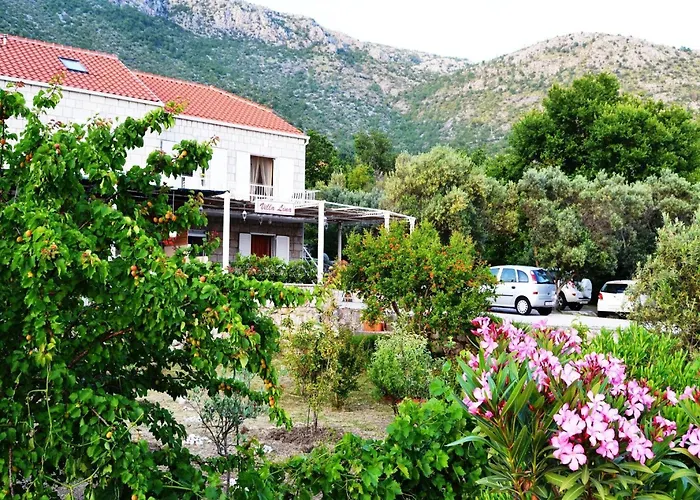 Lina - Five Bedroom With Terrace And Sea View Villa *