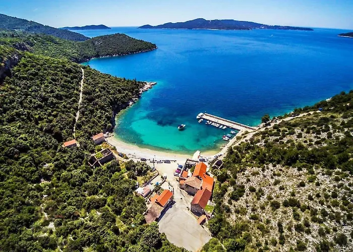 Lina - Five Bedroom With Terrace And Sea View *