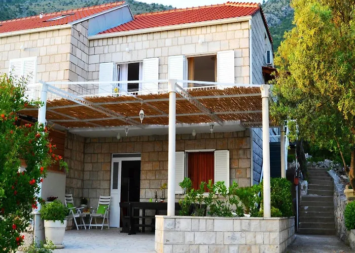 Lina - Five Bedroom With Terrace And Sea View *